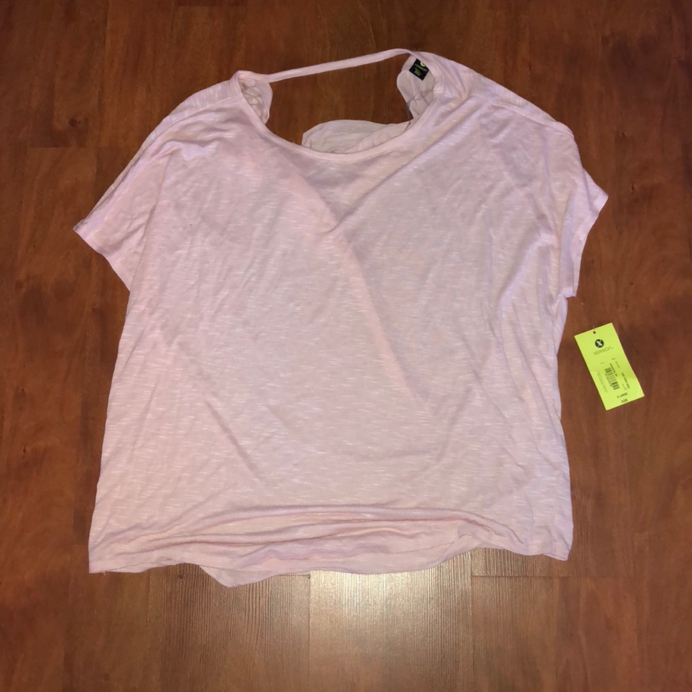 Xersion pink lightweight T-shirt